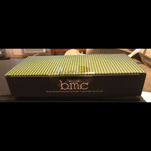 Beautiful New BMC Dual Ended Sponge & Brush Set - Picture 2 of 3